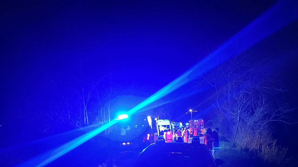 Sbalzato dall'auto, ragazzo rintracciato grazie allo smartwatch