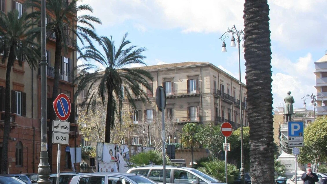 Alle Eolie sì ad auto ma solo per chi resta almeno 7 giorni