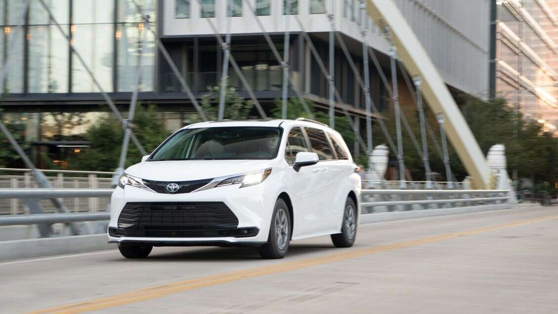 Toyota richiama Tacoma e Sienna, guaio a freni e bulloni sedili