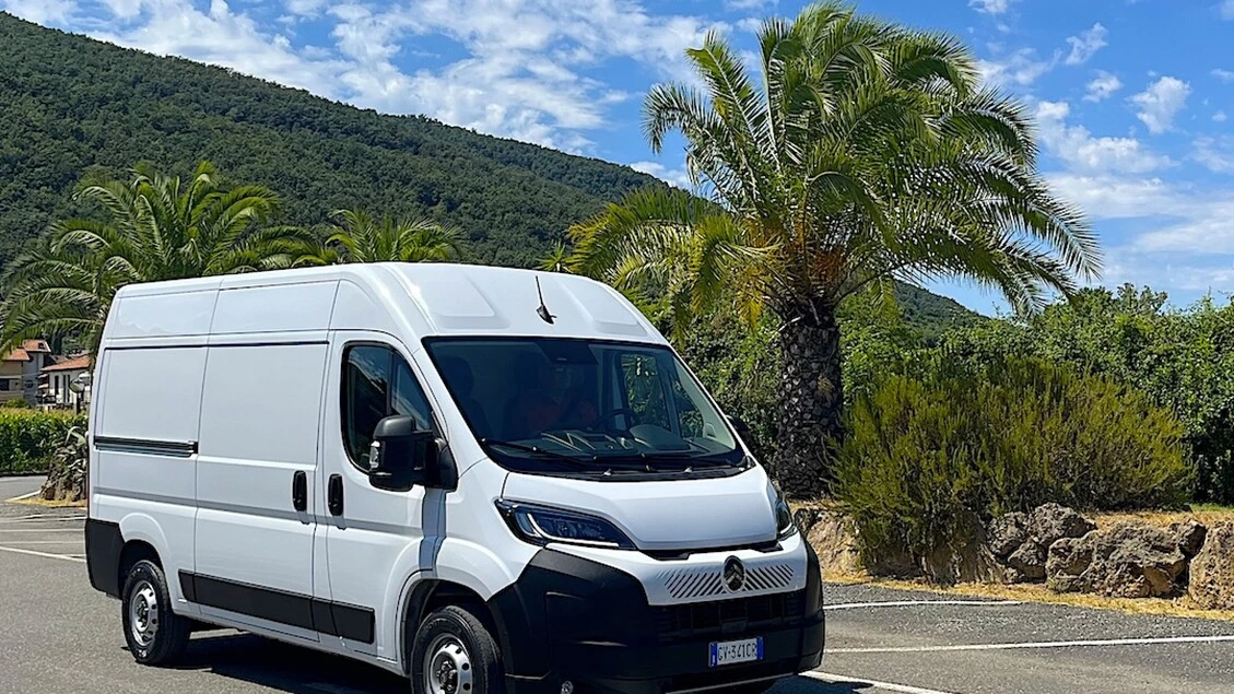 Maxi carichi e grande versatilità con Citroën Jumper 35 L2H2