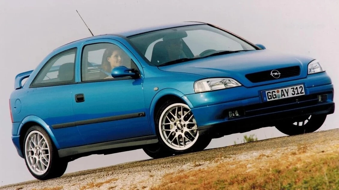 Opel, 25 anni fa nasceva la prima OPC