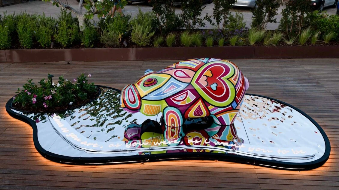 Riapre il Waterfront Costa Smeralda, arte e lusso a Porto Cervo