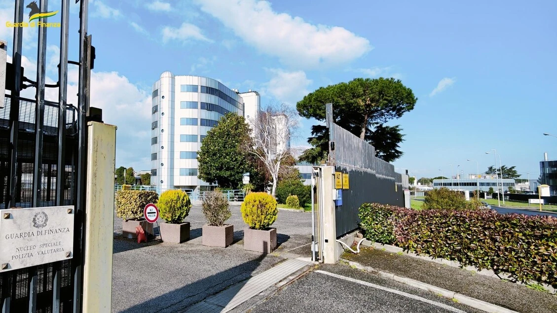 Truffa da 86 mila euro a Regione Siciliana con rimborsi volo