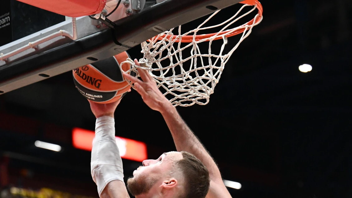 Eurolega: EA7 Milano-Baskonia 111-89
