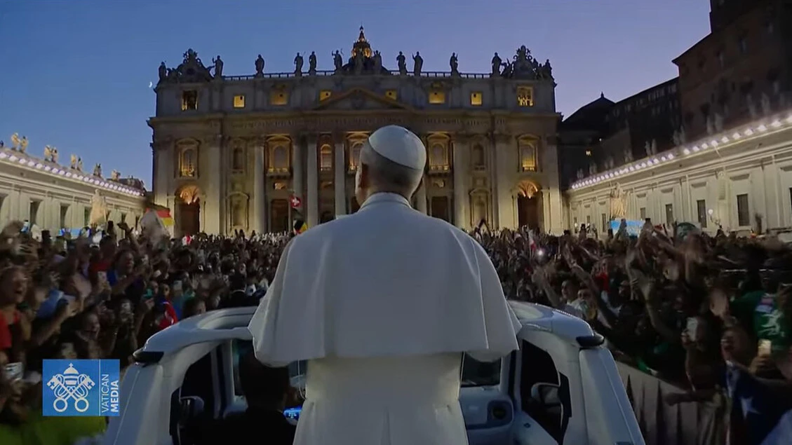 Il Papa entusiasma 120mila giovani, 