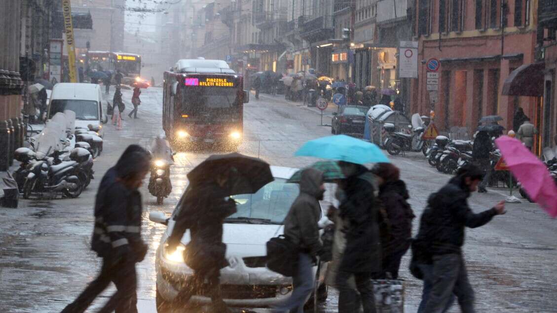 Allerta meteo gialla a Bologna, Comune attiva il Coc