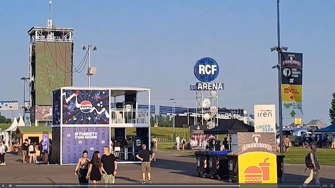 Ligabue a Campovolo, sulla Liga Street e' gia' festa