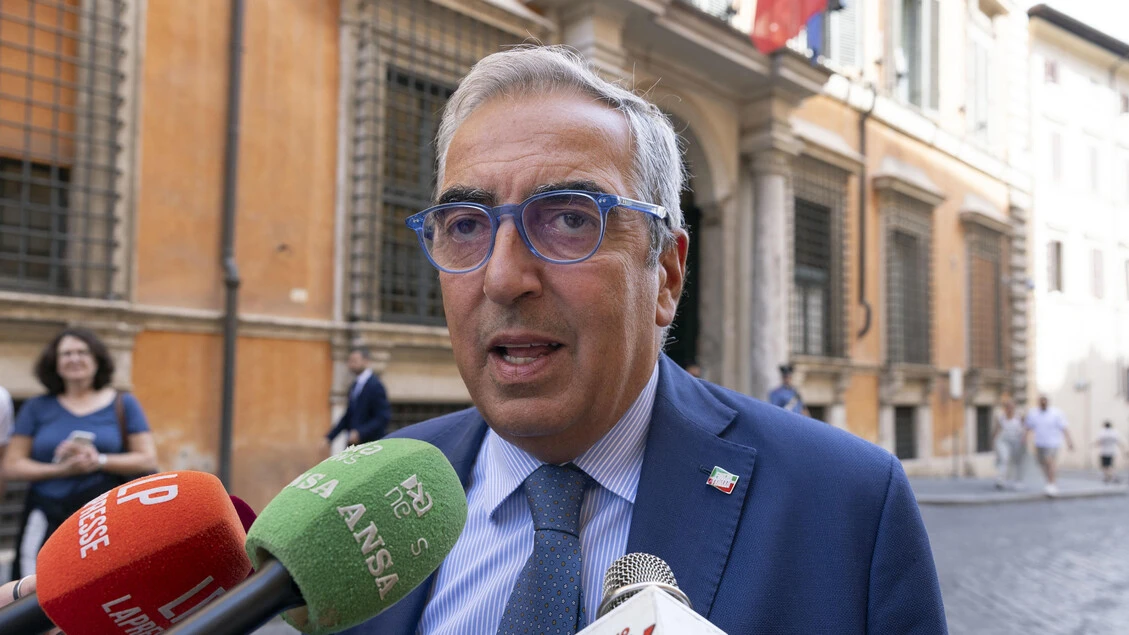 Gasparri, Conte ha dei parlamentari codardi