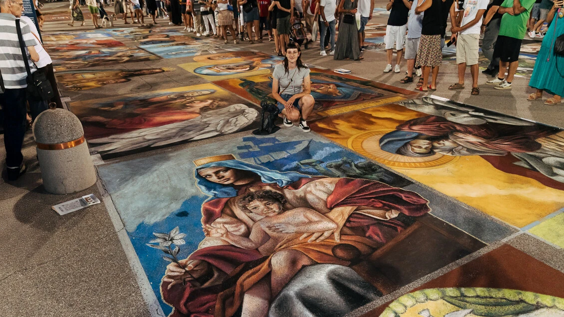 Successo di Giulia e Alice Monzani incontro dei Madonnari