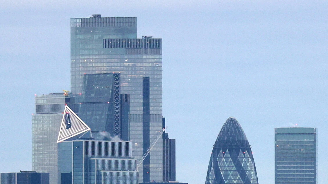 Borsa: l'Europa conclude in crescita, Londra +0,2%