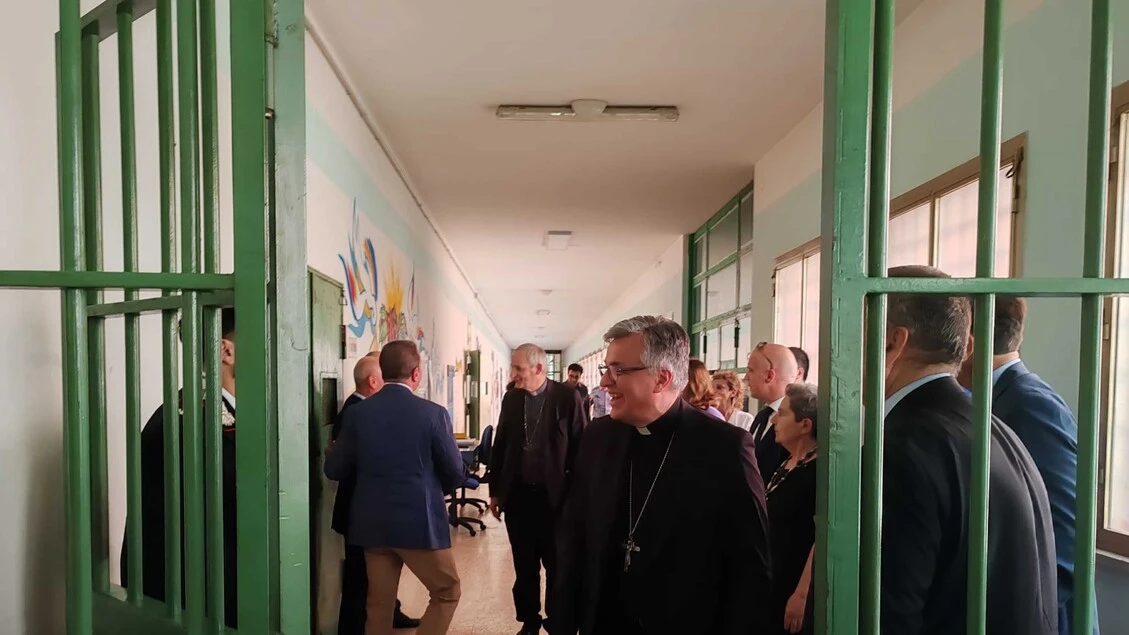 Cardinale Zuppi, 'La speranza rinasce anche in carcere'