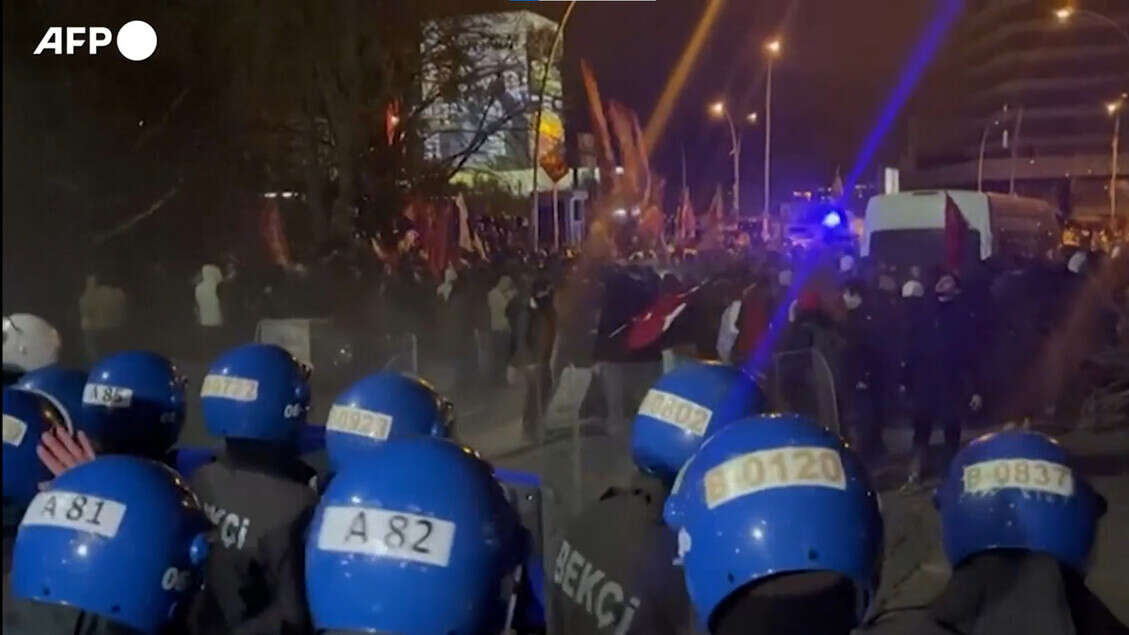 In Turchia notte di proteste per arresto del sindaco di Istanbul