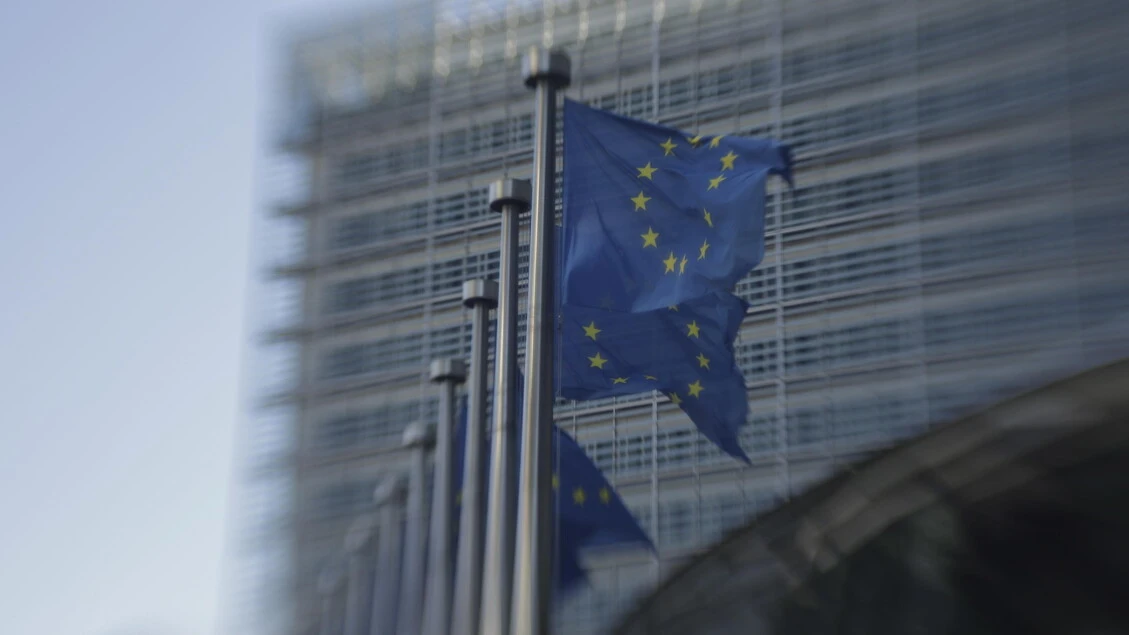 Via libera Ue a Codice IA, firmano Microsoft, OpenAI e Google