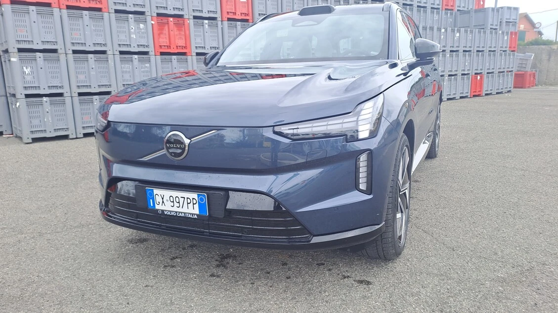 Volvo EX90