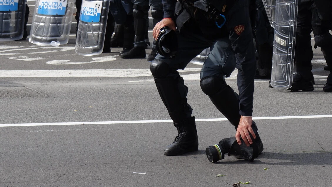 Disordini corteo Bologna, giudice convalida arresto per tre