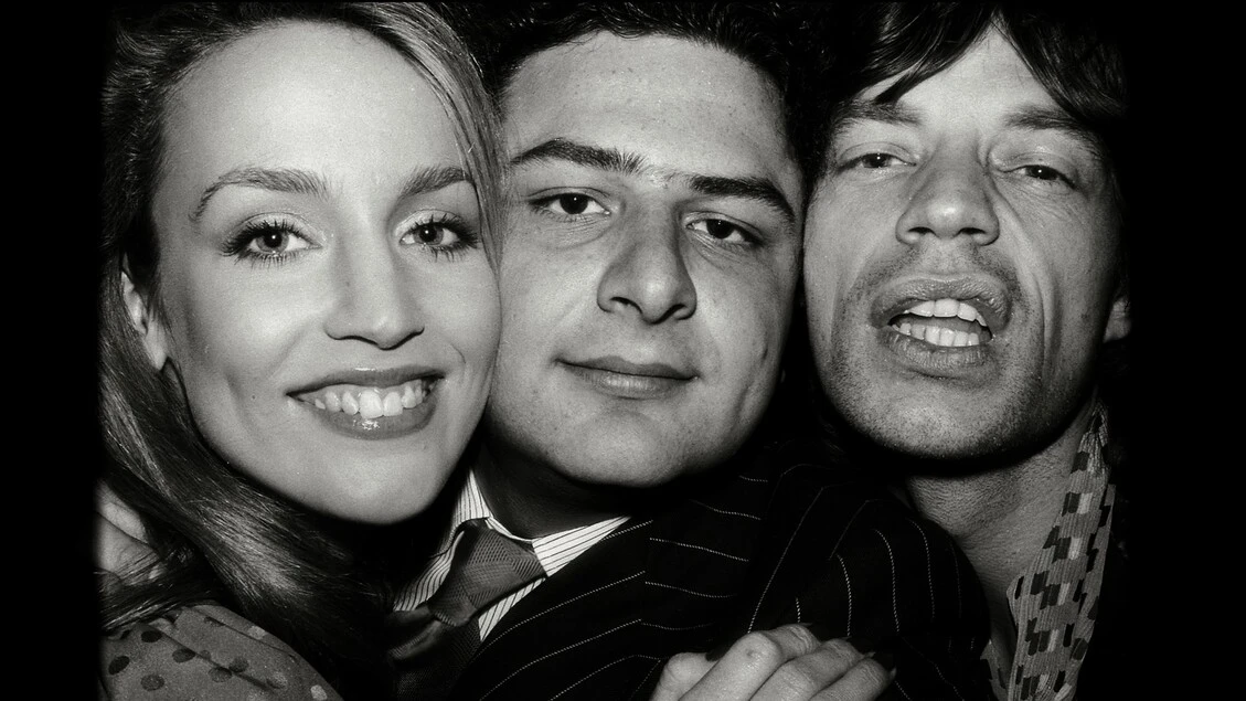 Pigozzi, moderno Zelig, 'papà' dei selfie in I am curious Johnny