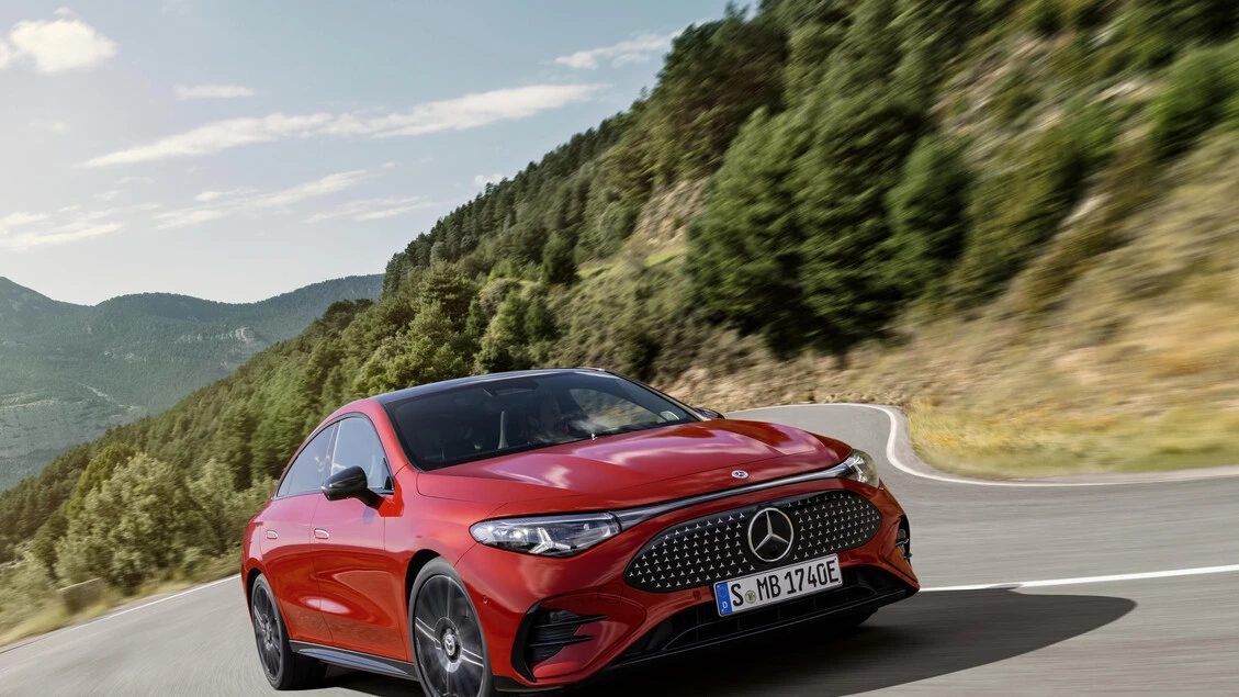 Debutta Mercedes CLA, svelati i prezzi anche della versione EQ