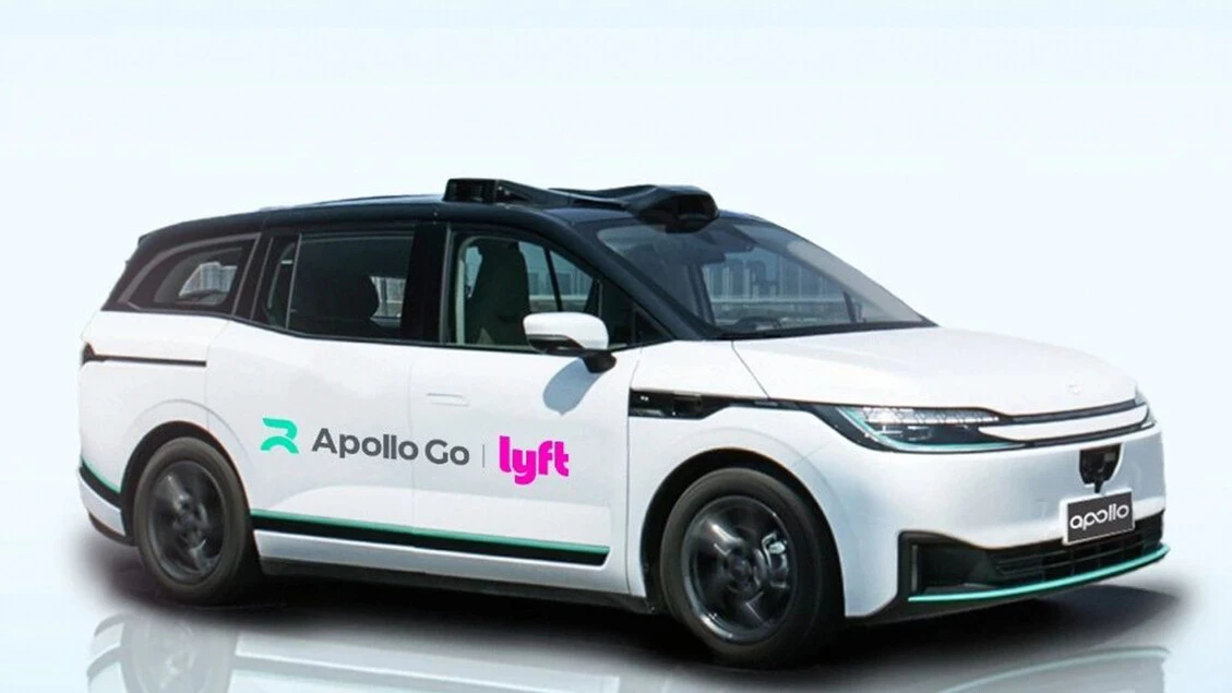 Lyft e Apollo Go Baidu lanciano il servizio robotaxi in Europa