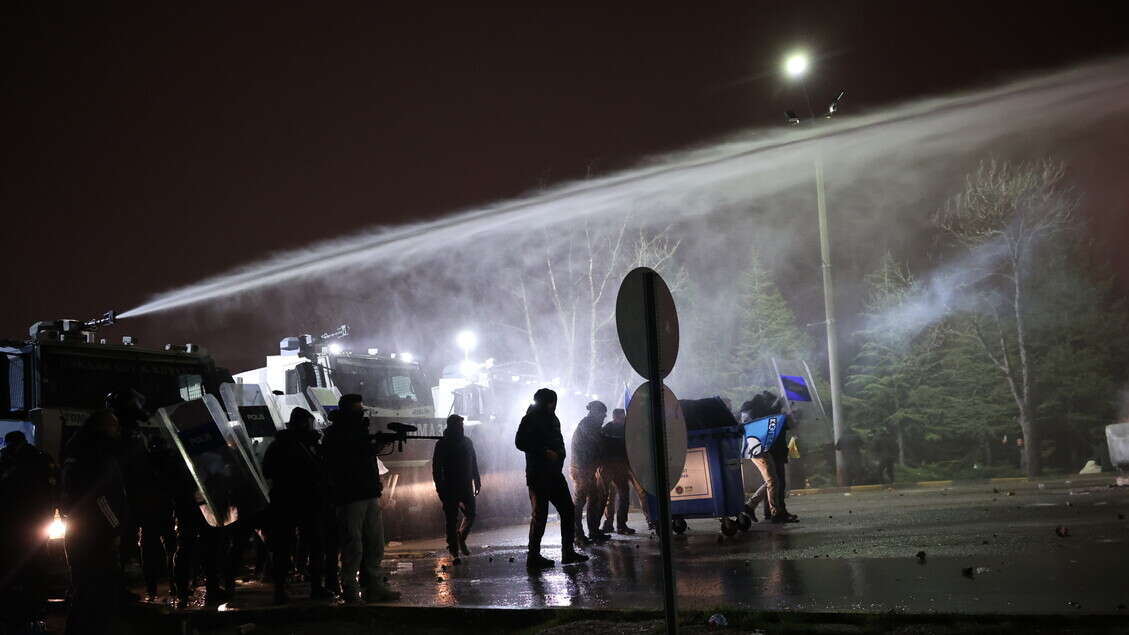 A Istanbul 10mila alla protesta per il sindaco arrestato