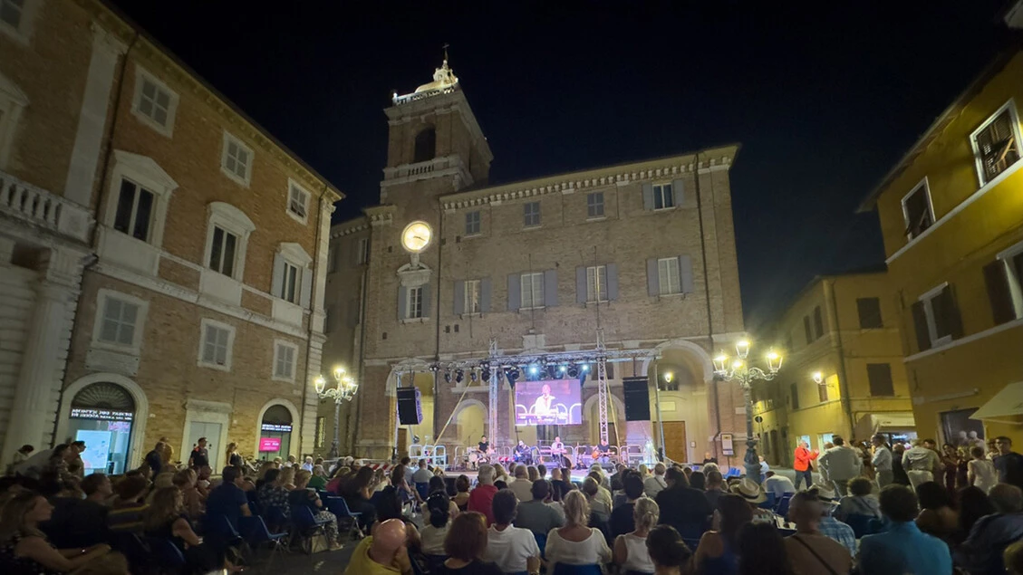 Marchestorie, Poesia di Teatri in 90 borghi marchigiani