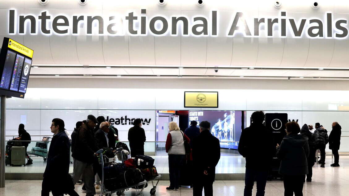 L'aeroporto di Heathrow chiuso per l'incendio di una centralina