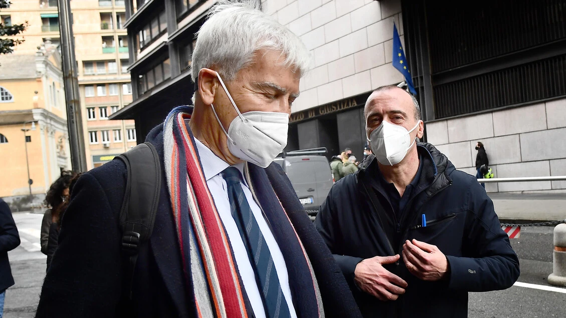 Botte a giornalista durante scontri, definitiva condanna agenti