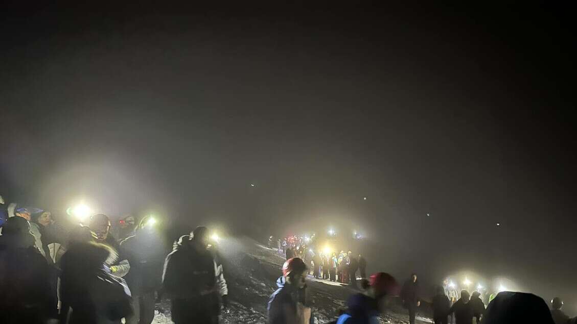 L' Etna come Roccaraso, un migliaio di persone sul vulcano