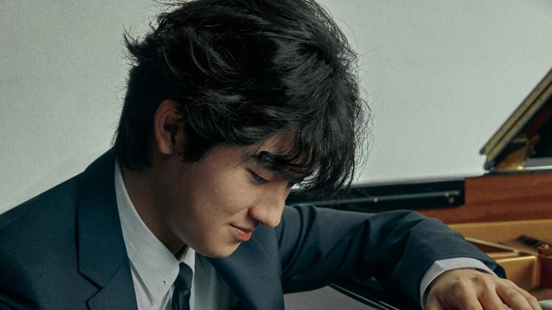 Al Petruzzelli Yunchan Lim con l'orchestra del teatro