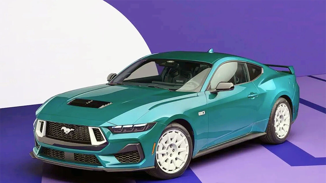 Mustang FX, operazione retrò solo con motore V8 benzina 5.0