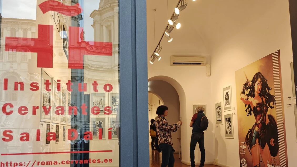 Le supereroine femministe dei fumetti in mostra a piazza Navona