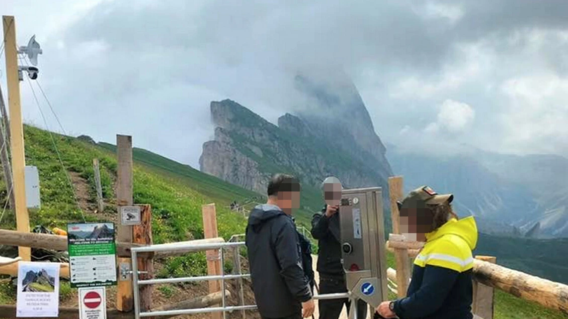 Finita la tregua del tornello in val Gardena, ora si paga