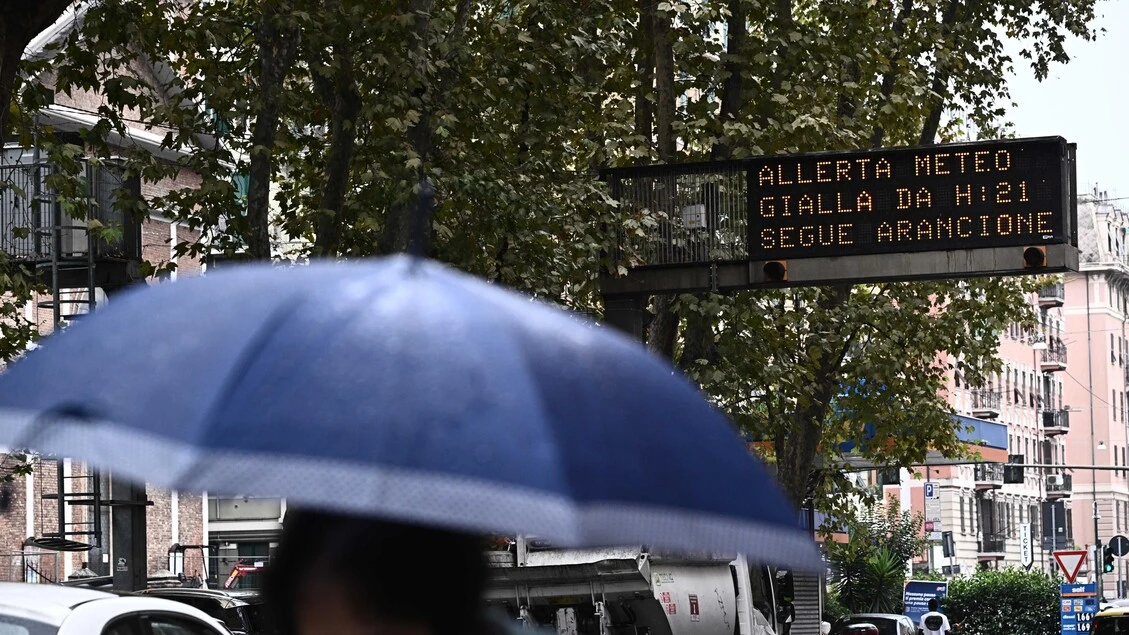 Temporali intensi a partire da Nordovest, l'afa persiste al Sud