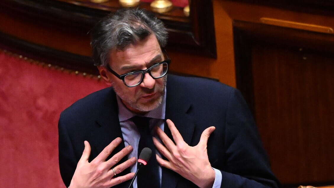 Giorgetti, recessione in vista, politica monetaria accomodante