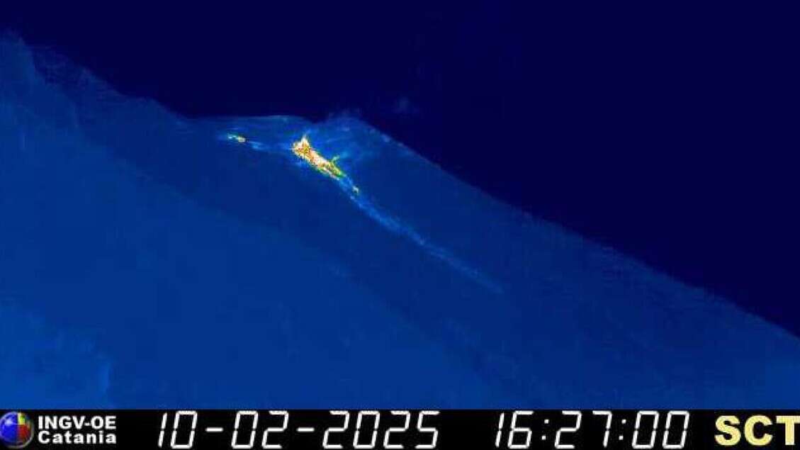 Ingv, sullo Stromboli attività effusiva da tracimazione lavica