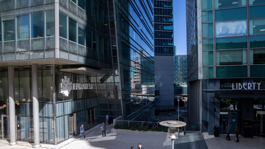 Borsa: Europa cauta, guarda agli Usa. Francoforte +0,14%