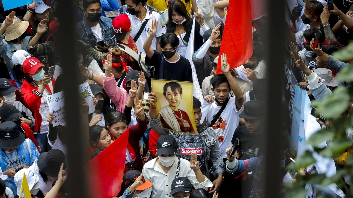 Myanmar, la giunta annuncia un'amnistia per quasi 5.000 detenuti