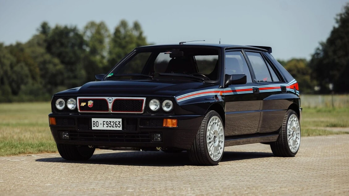 All'asta la Lancia Delta Integrale Martini 5 di Vasco Rossi