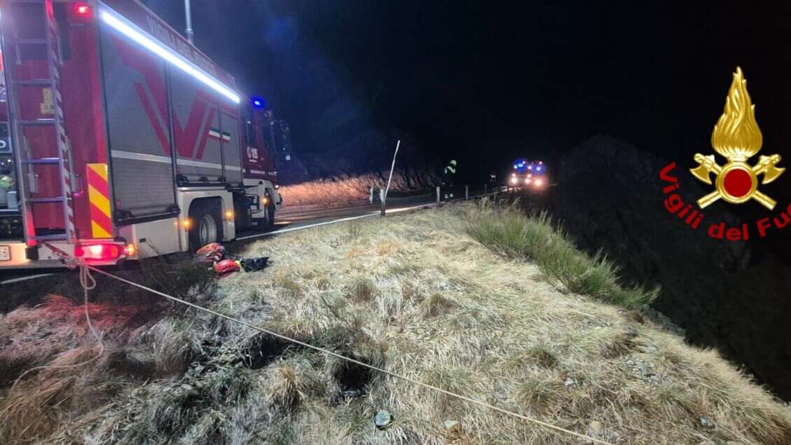 Auto in un burrone, morto ragazzo nell'entroterra di Genova