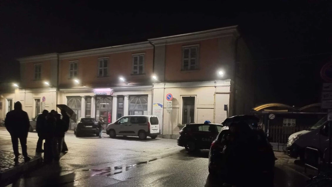 Morto travolto dal treno, identificato dalle impronte