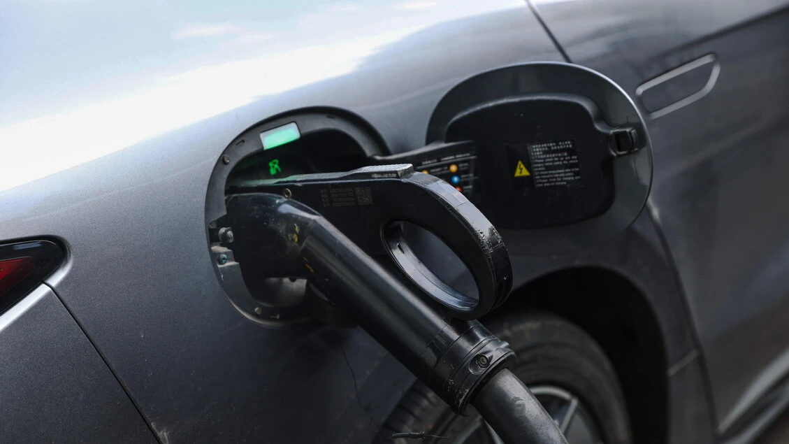 Bonus auto, si parte: quasi 600 milioni per le elettriche