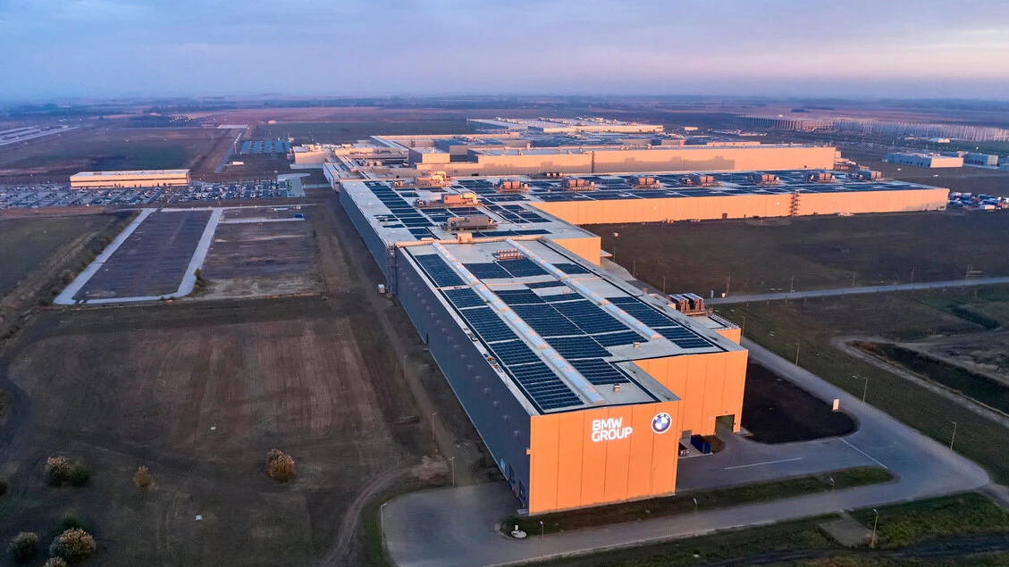 Bmw, nuovi standard produttivi nello stabilimento di Debrecen