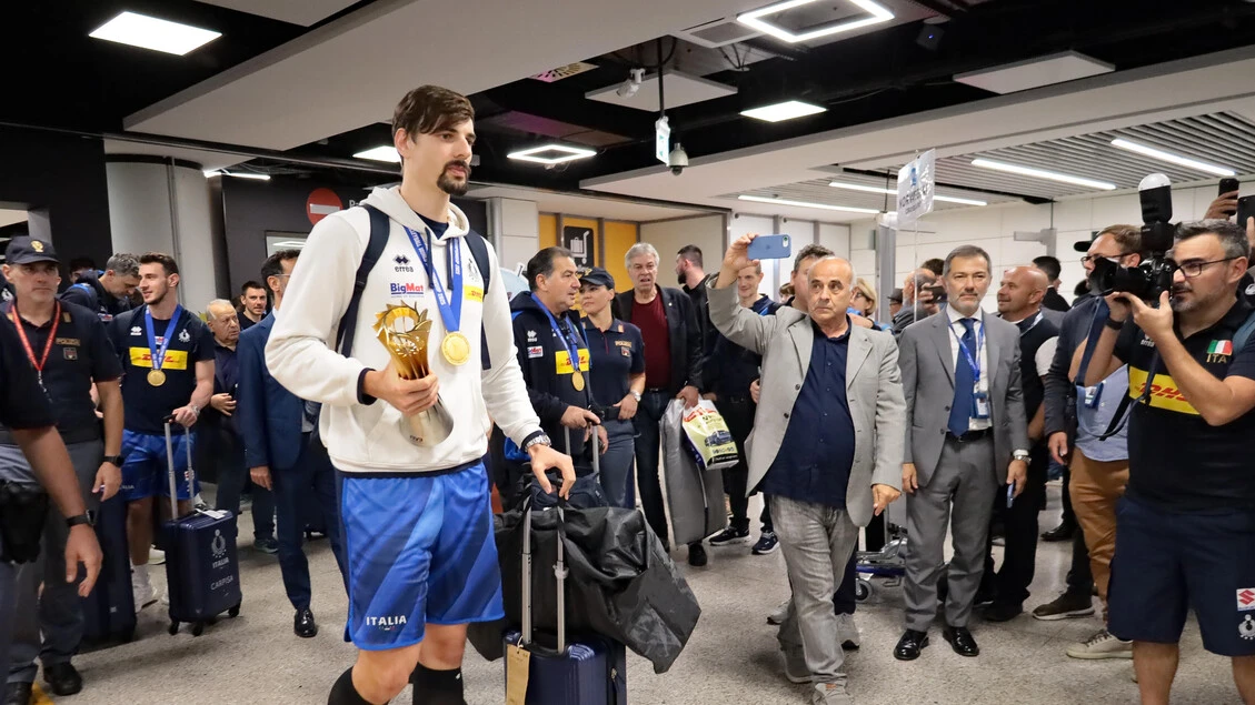 Pallavolo: trionfo degli azzurri al rientro in Italia