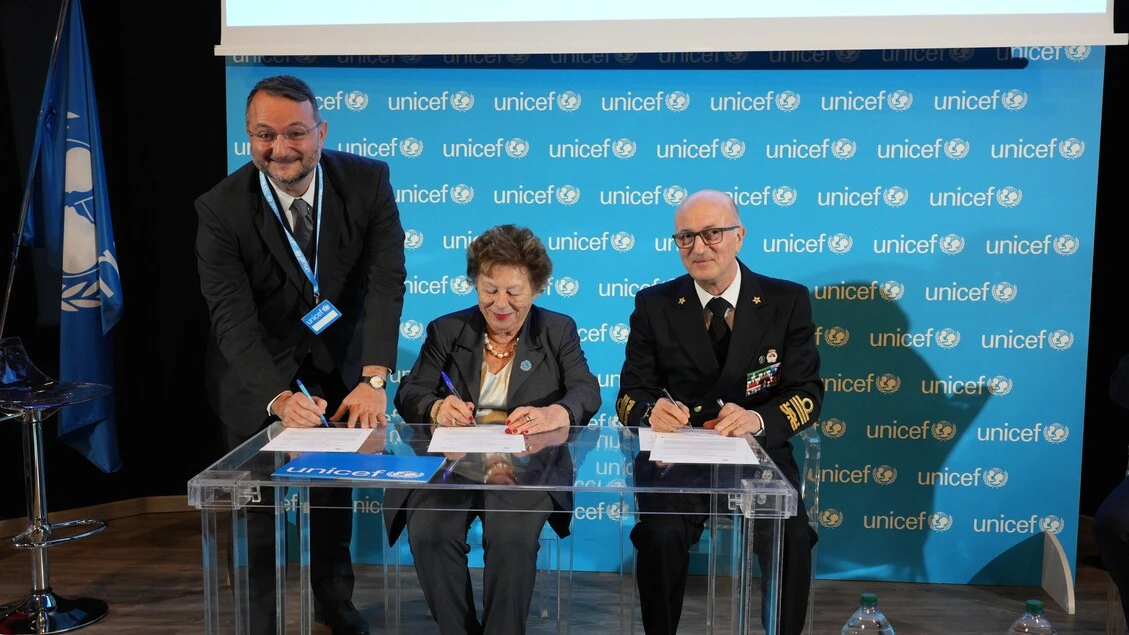 Migranti: Unicef e Guardia Costiera firmano protocollo d'intesa
