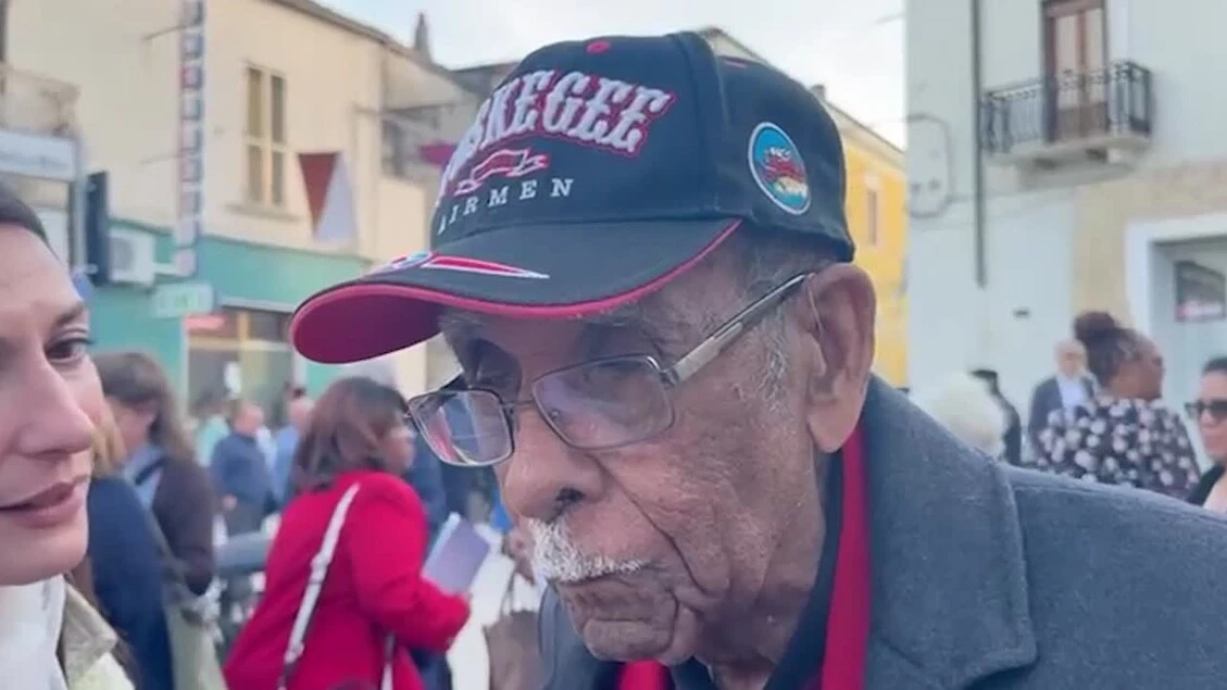 Dagli Stati Uniti al Molise, a 102 anni un pilota dei Tuskegee di nuovo in Italia