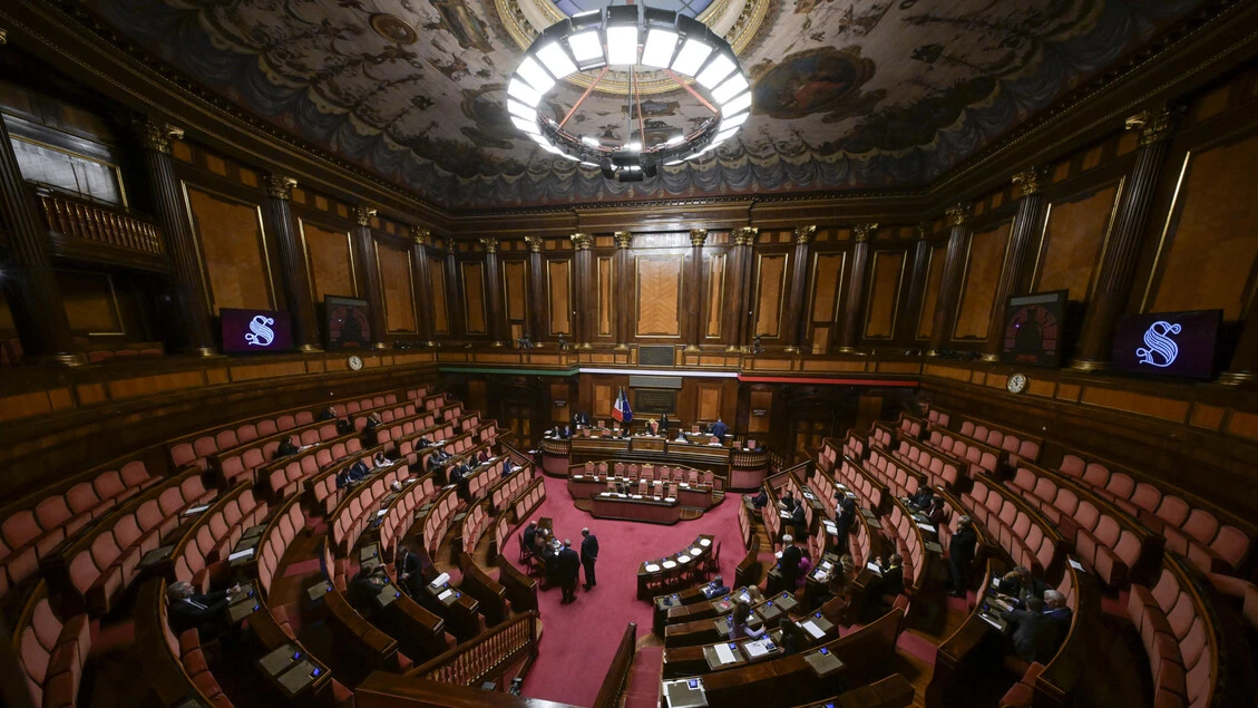 Il governo pone la fiducia sul ddl concorrenza al Senato
