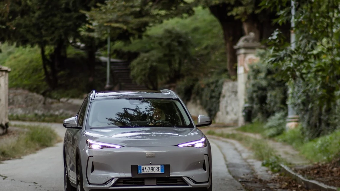 Geely al Salone di Torino con Starray EM-i Super Hybrid