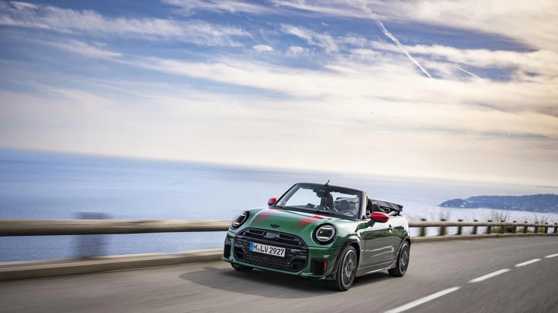 Prestazioni a cielo aperto per Mini John Cooper Works Cabrio