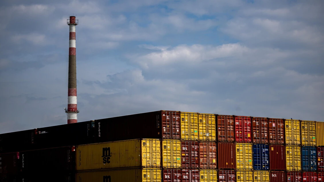 ++ Istat, a marzo export +4,1% su mese, import +4,8% ++