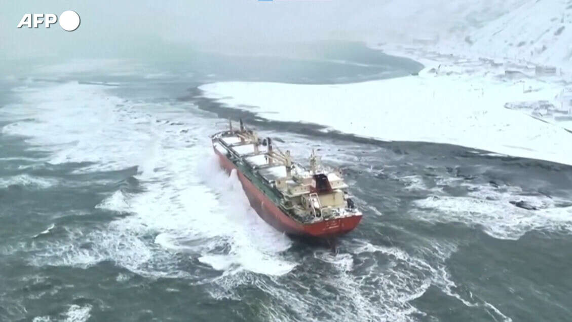 Nave cargo cinese arenata vicino a Sakhalin, nell'estremo oriente russo