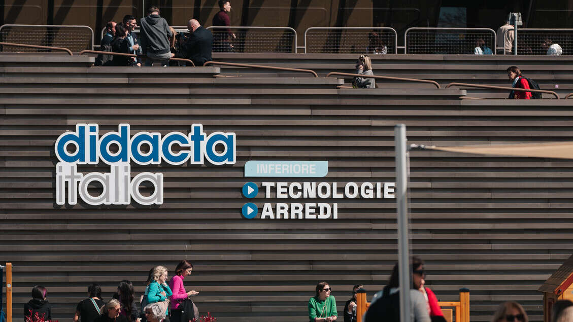 Dall'IA ai visori apre il salone Didacta a Firenze